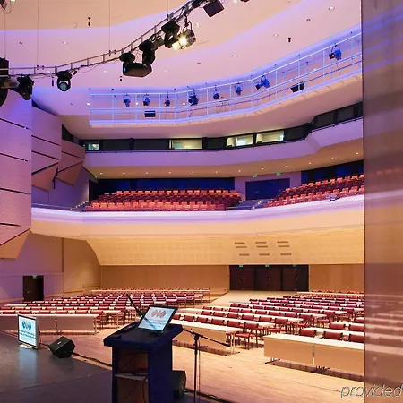 Novotel Hotel 4*