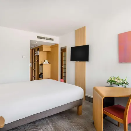 Novotel