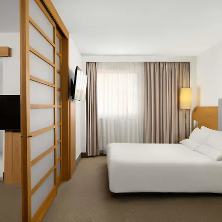 酒店 诺富特布达佩斯城市酒店 4*