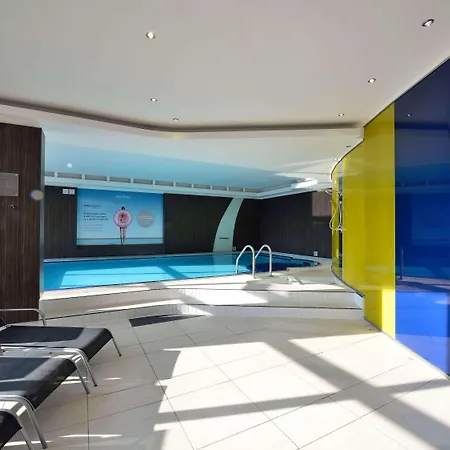 酒店 诺富特布达佩斯城市酒店 4*