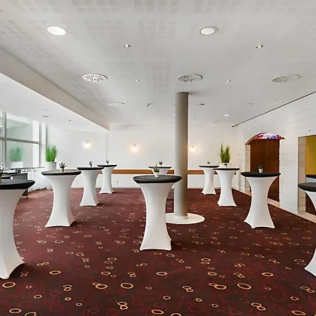 ホテル ノボテル シティ 4*