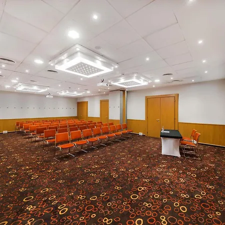 Novotel 4*