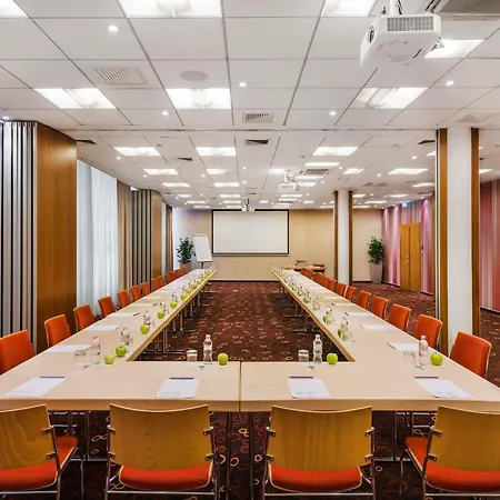 מלון Novotel 4*